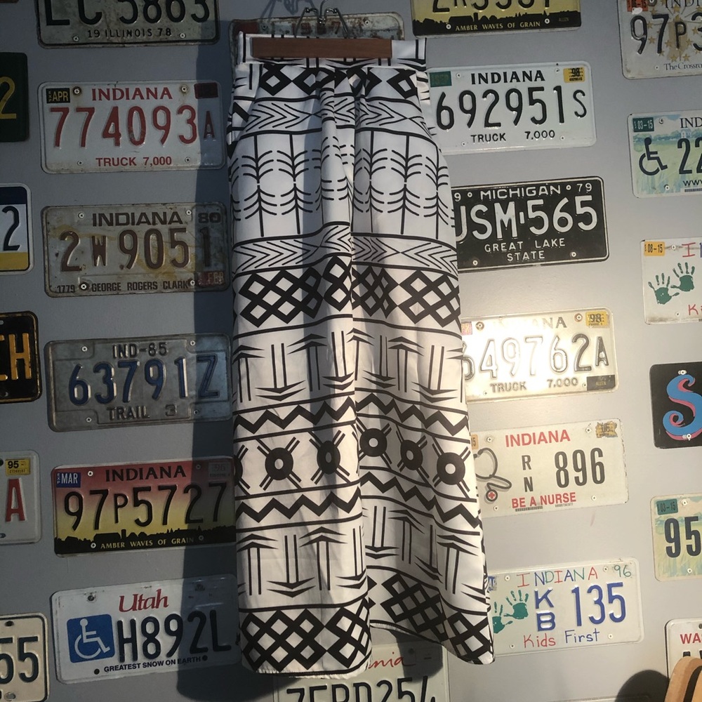 Tribal skirt w/pockets size S